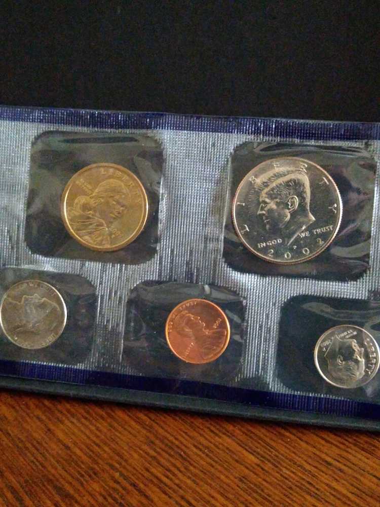 Uncirculated P 2002  coin collectible - Main Image 3