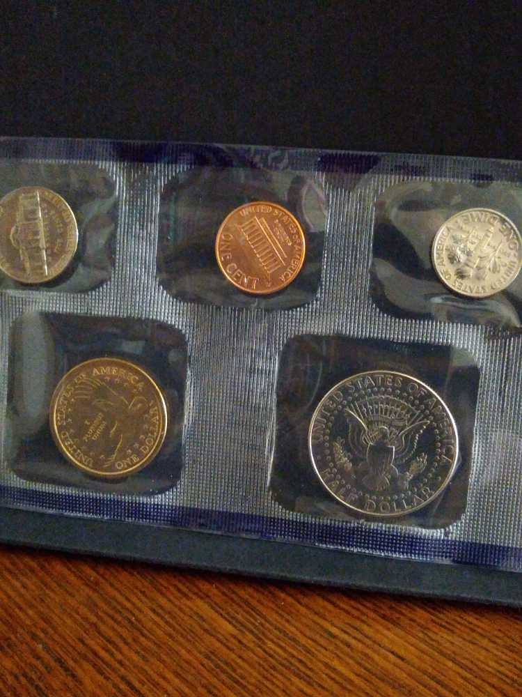 Uncirculated P 2002  coin collectible - Main Image 4