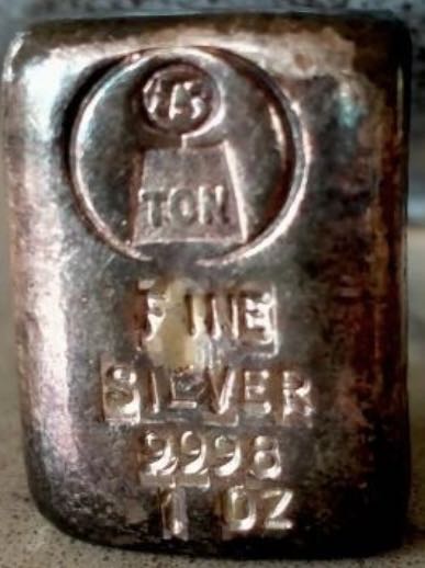 D. 2023 American Eagle PR W T2