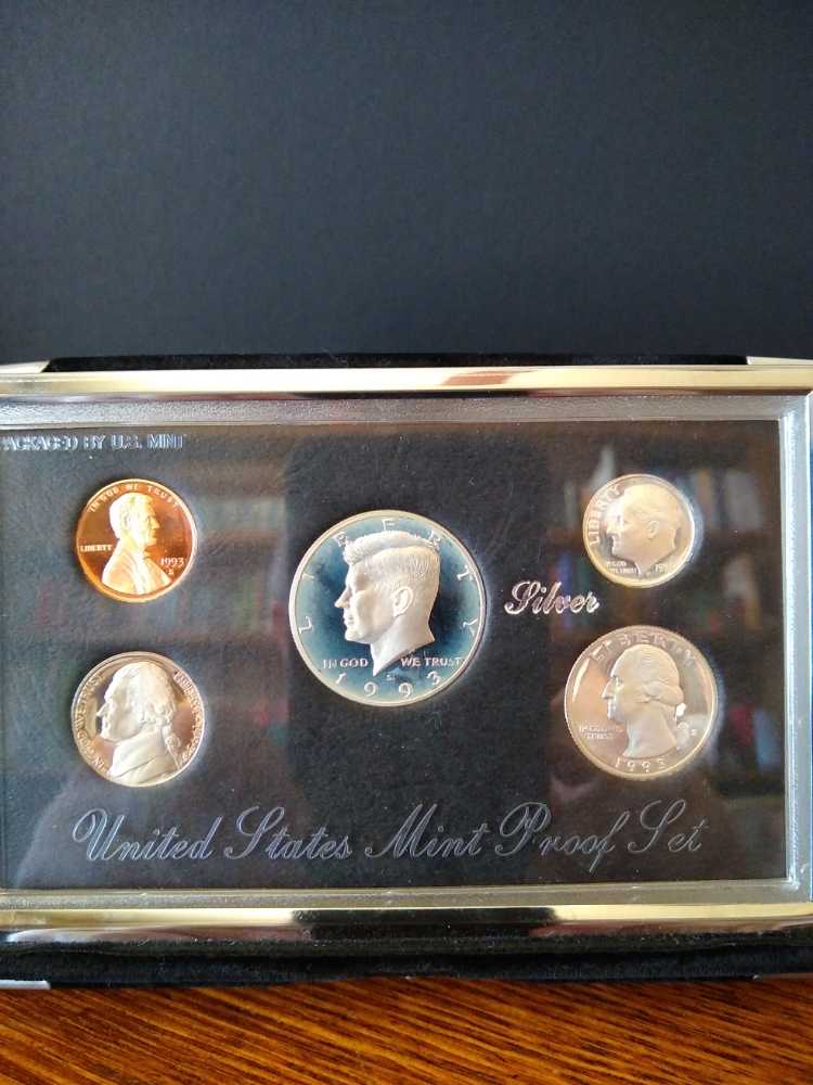 Lucky Dragon Hotel + Casino