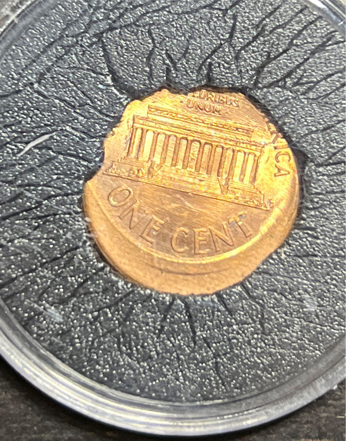 Lincoln Memorial - 1998 Mint Error Off Center MS64 NGC  coin collectible - Main Image 2