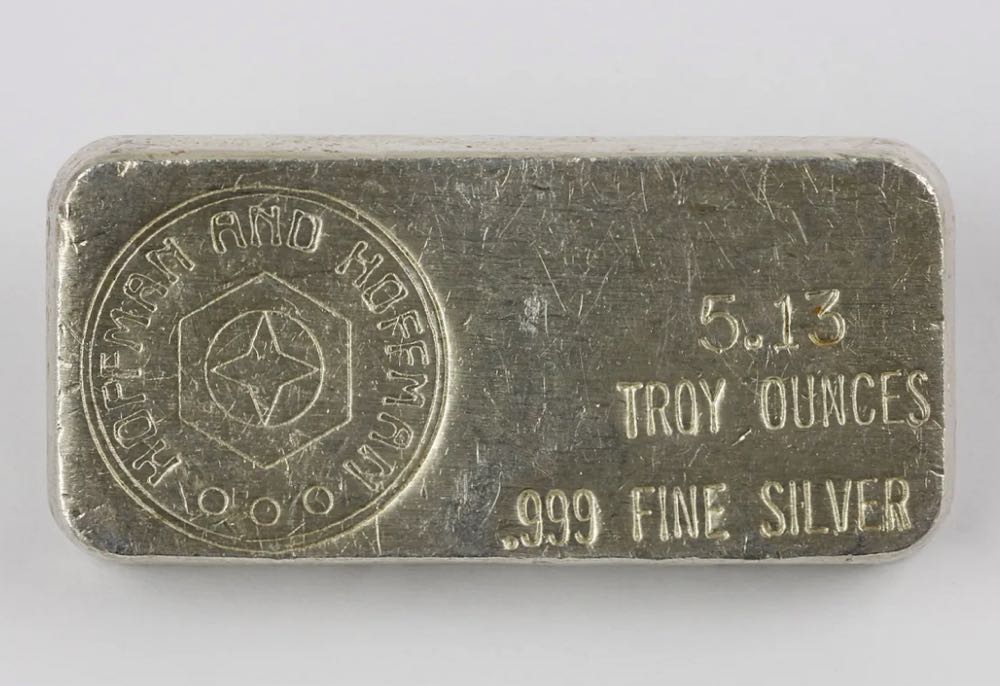 AUSTRALIAN BUSH BABIES PLATYPUS with special $1 coin