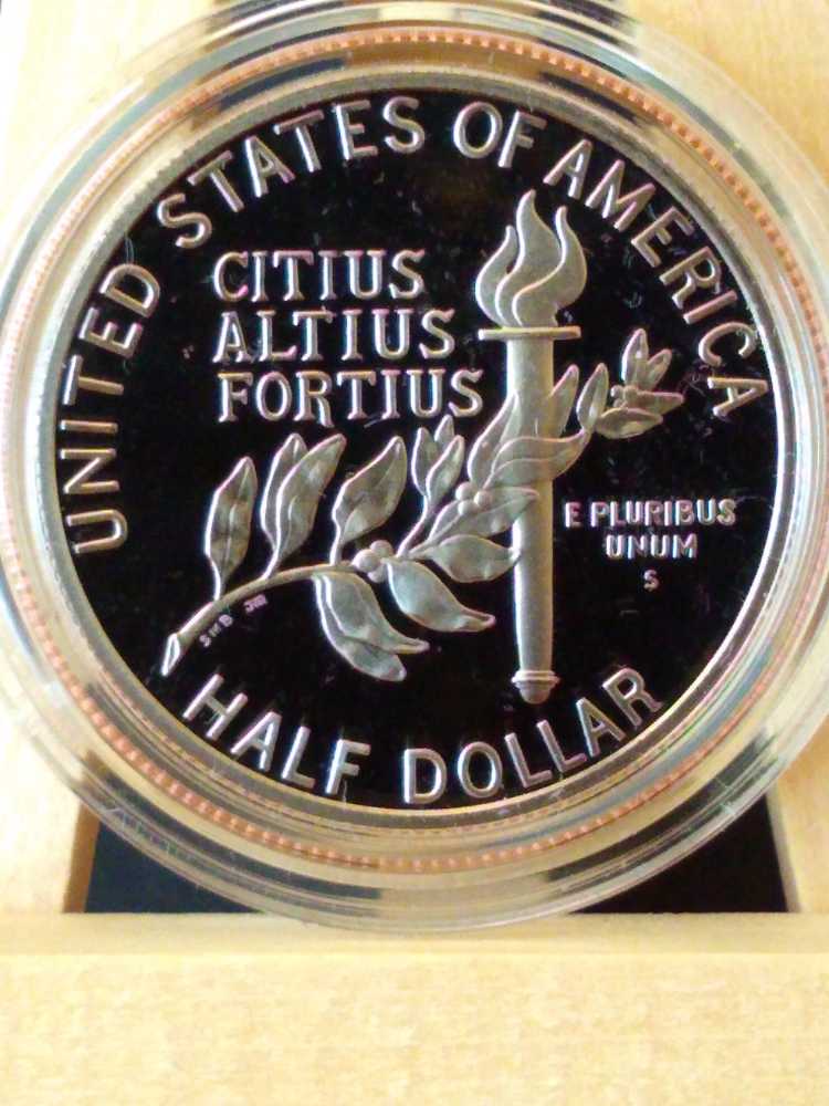 Commemorative Olympic Half Dollar 1992 Coin   coin collectible - Main Image 2