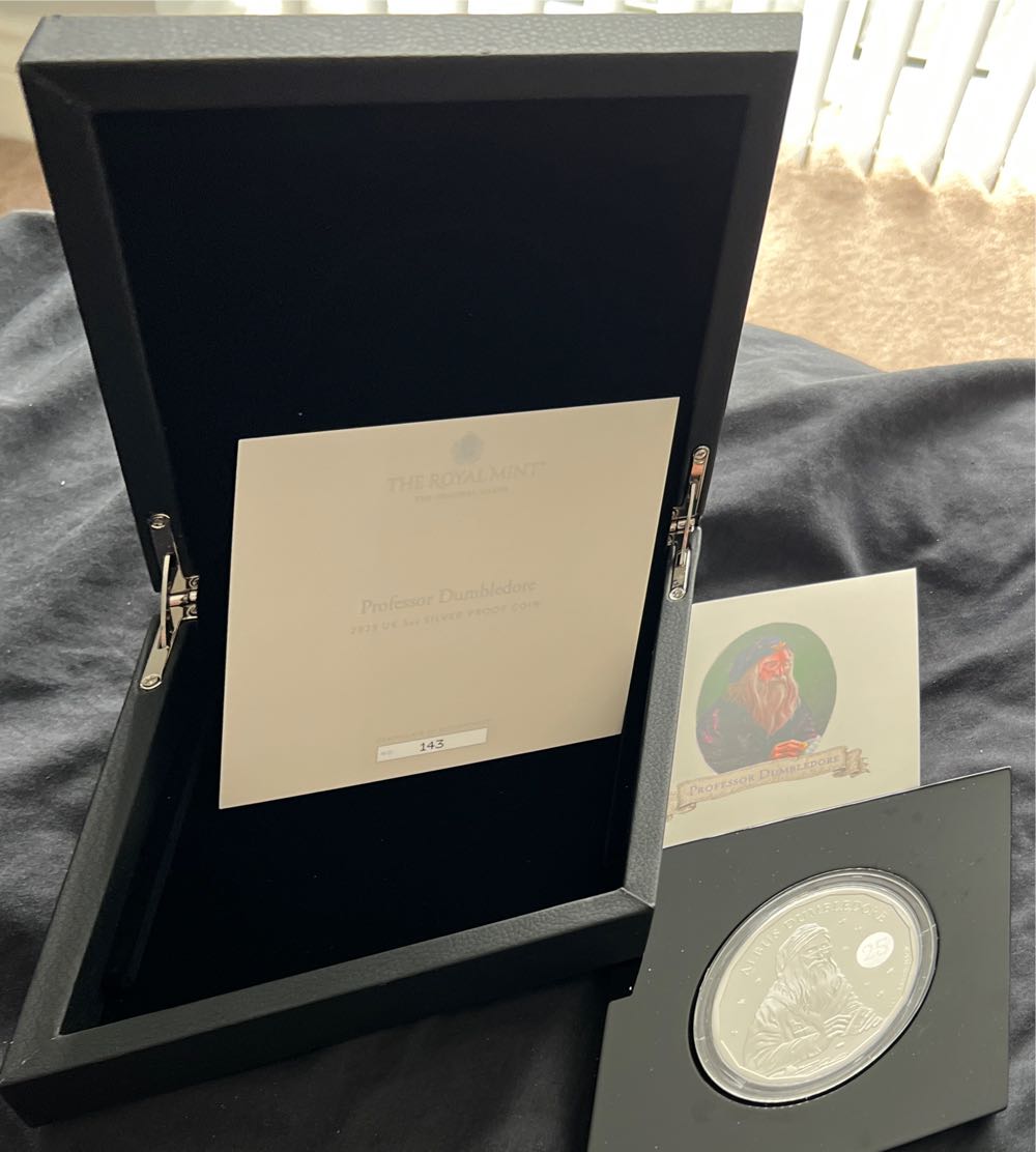 Professor Dumbledore  coin collectible - Main Image 3