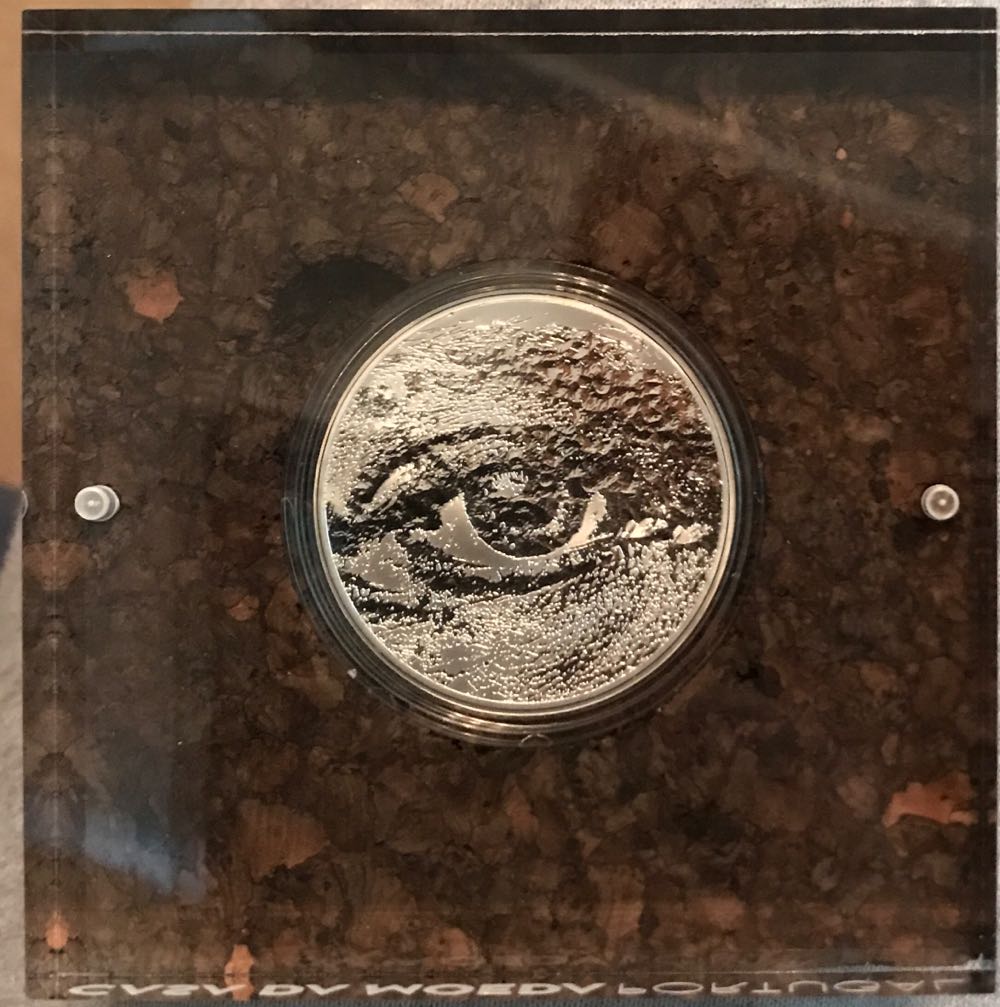 VHILS  coin collectible [Barcode 5601147083892] - Main Image 2