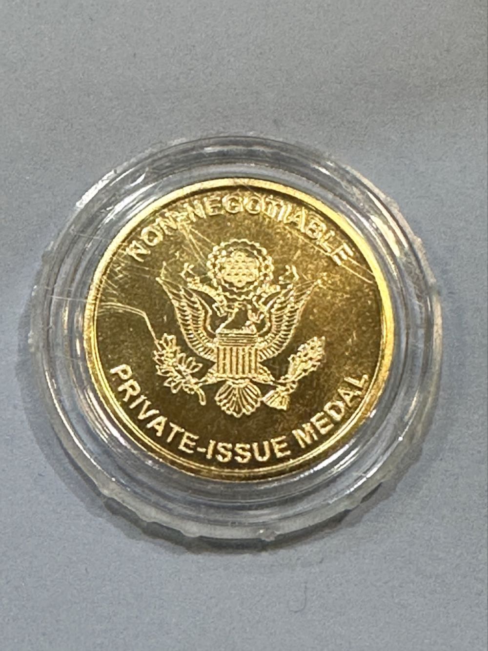 Dollar Presidential Golden 45th  coin collectible - Main Image 2