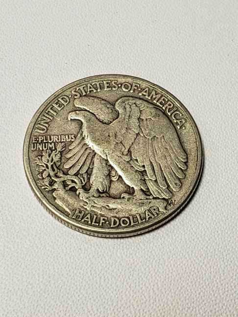 Half Dollar 1946 Walking Liberty  coin collectible - Main Image 2