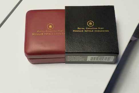 2013 Canada $1 Proof Silver Dollar  coin collectible [Barcode 623932043534] - Main Image 3