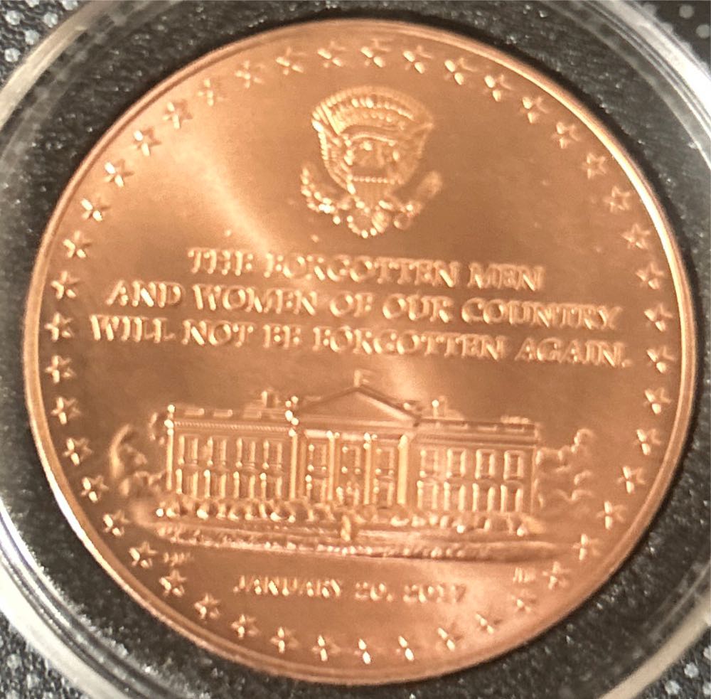 US Medal Pres 45 Donald Trump  coin collectible - Main Image 2