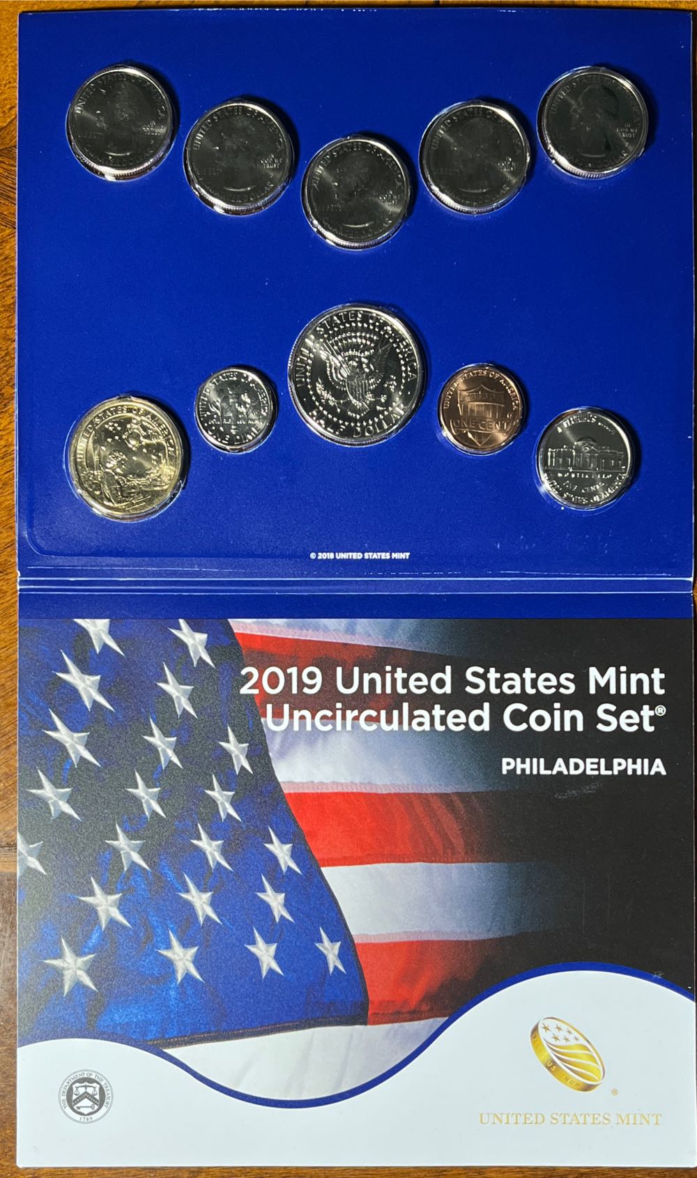U.S. Mint Uncirculated Coin Set 2019 P  coin collectible - Main Image 2