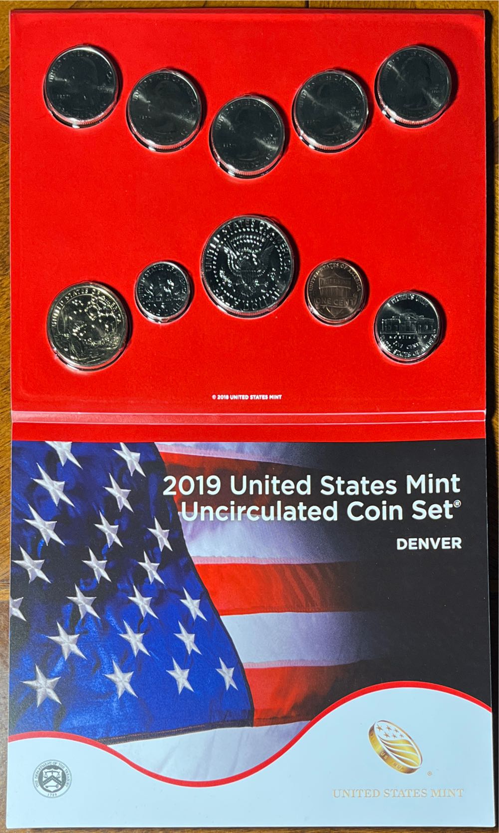 U.S. Mint Uncirculated Coin Set 2019 D  coin collectible - Main Image 2