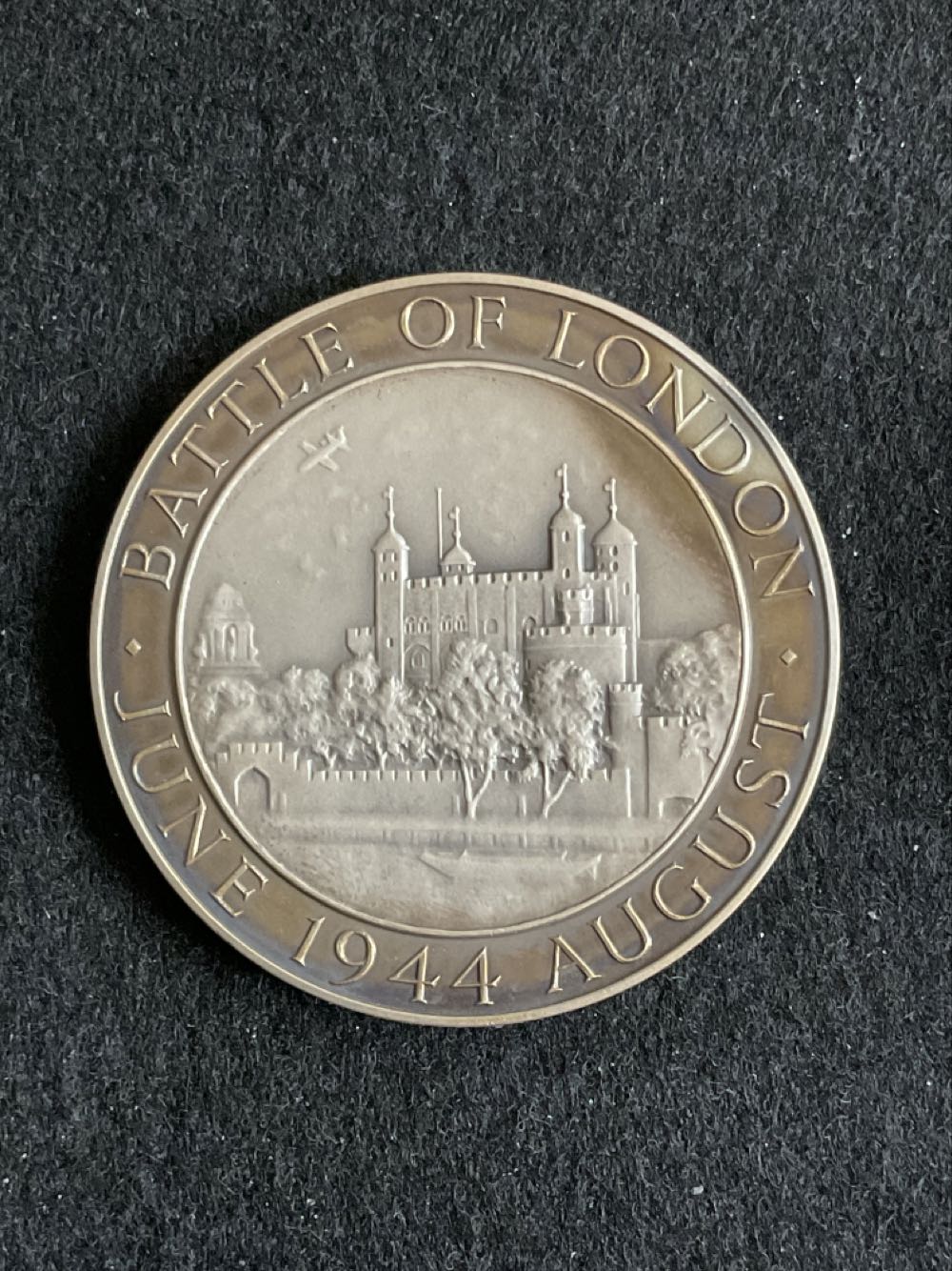 Battle Of London Medallion  coin collectible - Main Image 2