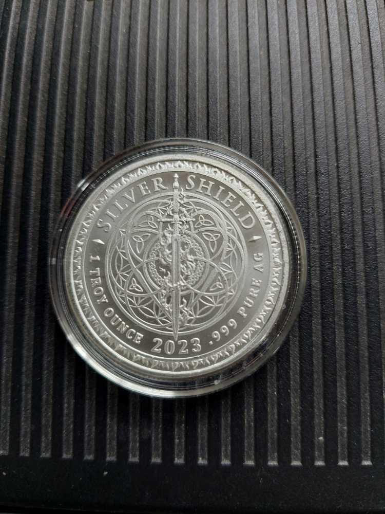 Silver Shield Justice  coin collectible - Main Image 2