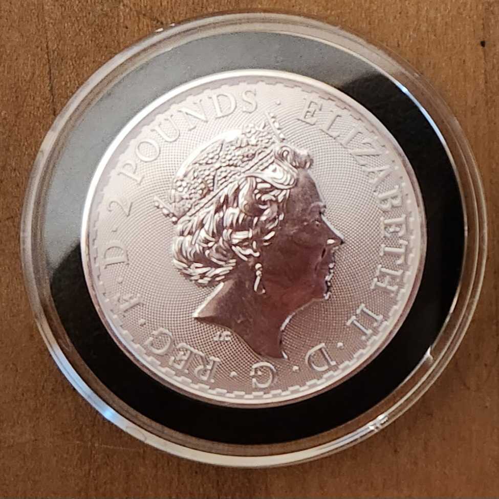Silver Britannia  coin collectible - Main Image 2