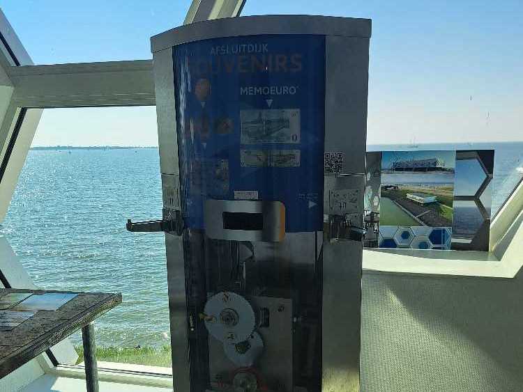 Afsluitdijk   coin collectible - Main Image 3