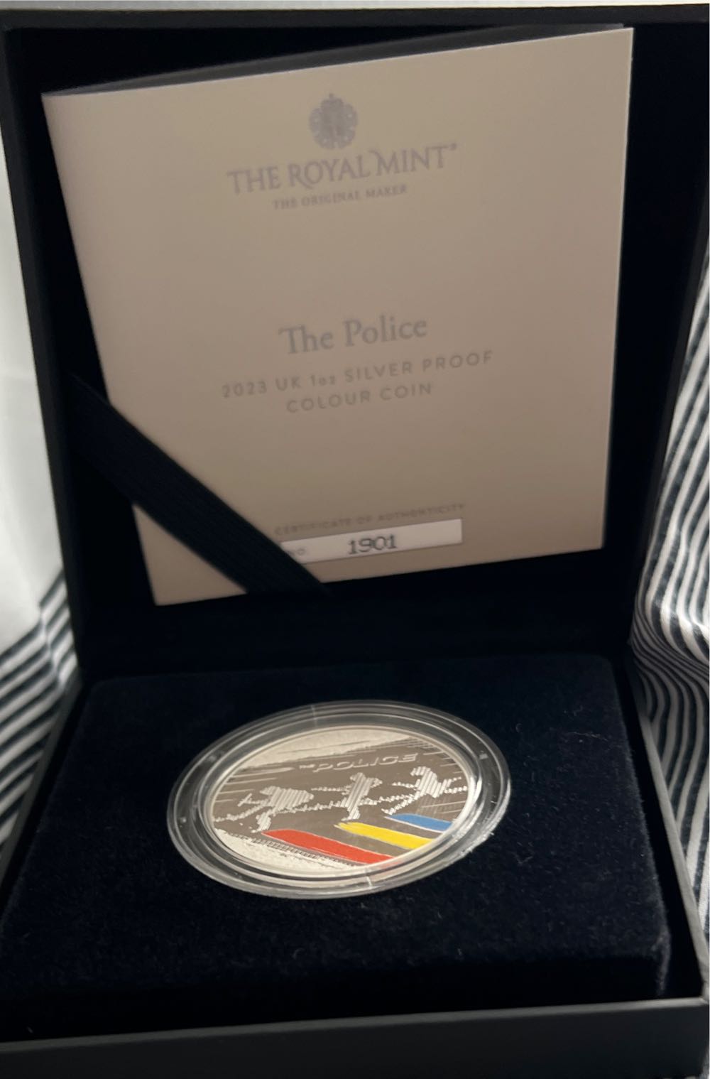 The Police Colour Coin  coin collectible [Barcode 5026177600060] - Main Image 2