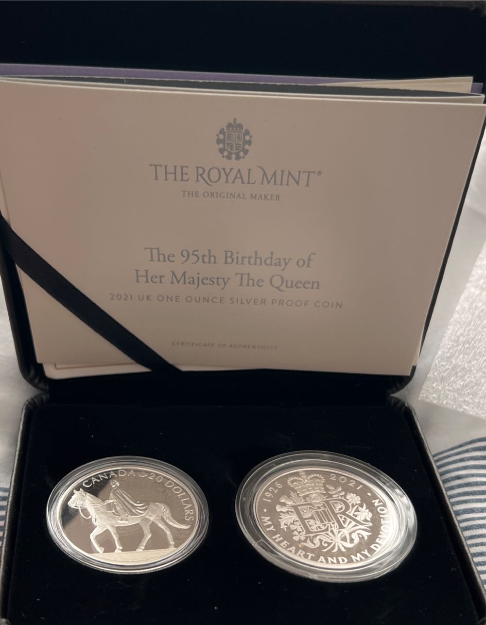 Royal Celebration Set HM Queen Elizabeth II 95th Birthday  coin collectible - Main Image 2