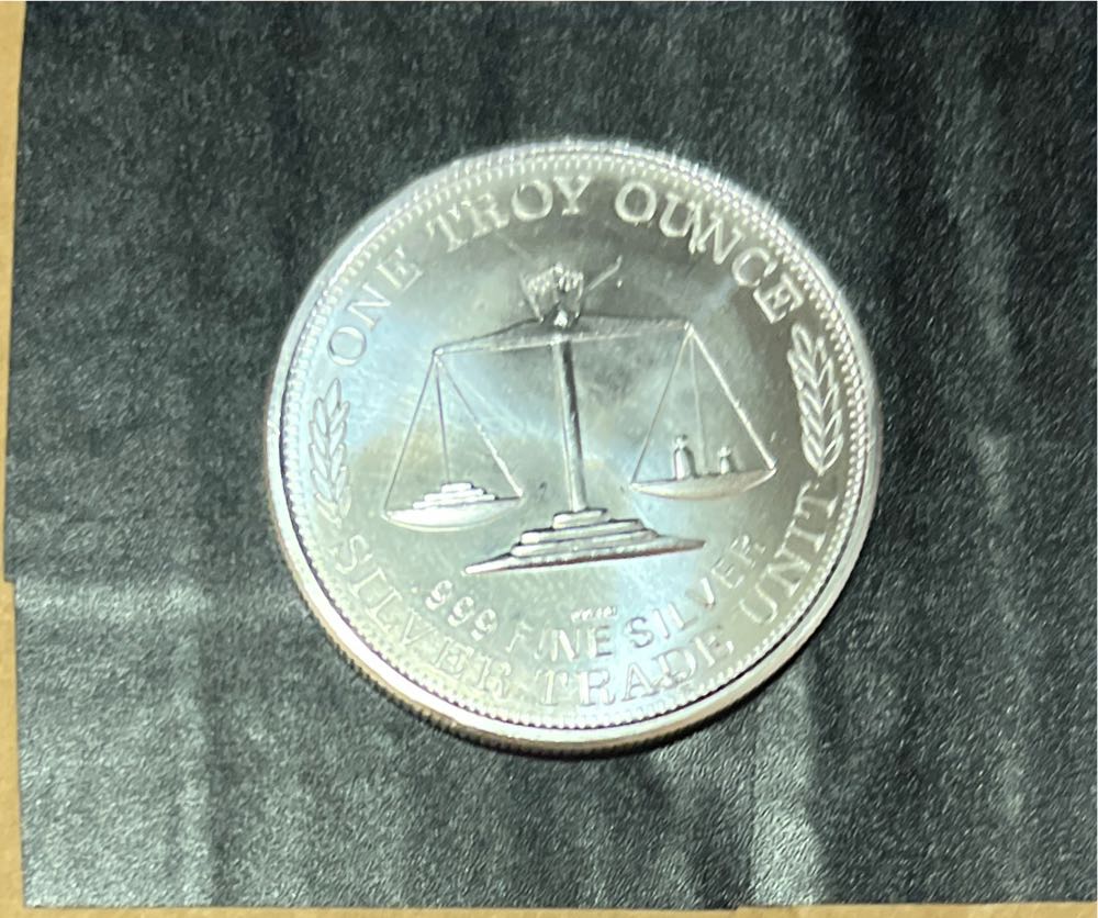 Cherry Coke Silver Round - 1 Oz  coin collectible - Main Image 2