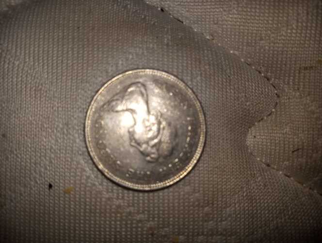 Elizabeth The Second One Dollar Honk Kon  coin collectible - Main Image 1
