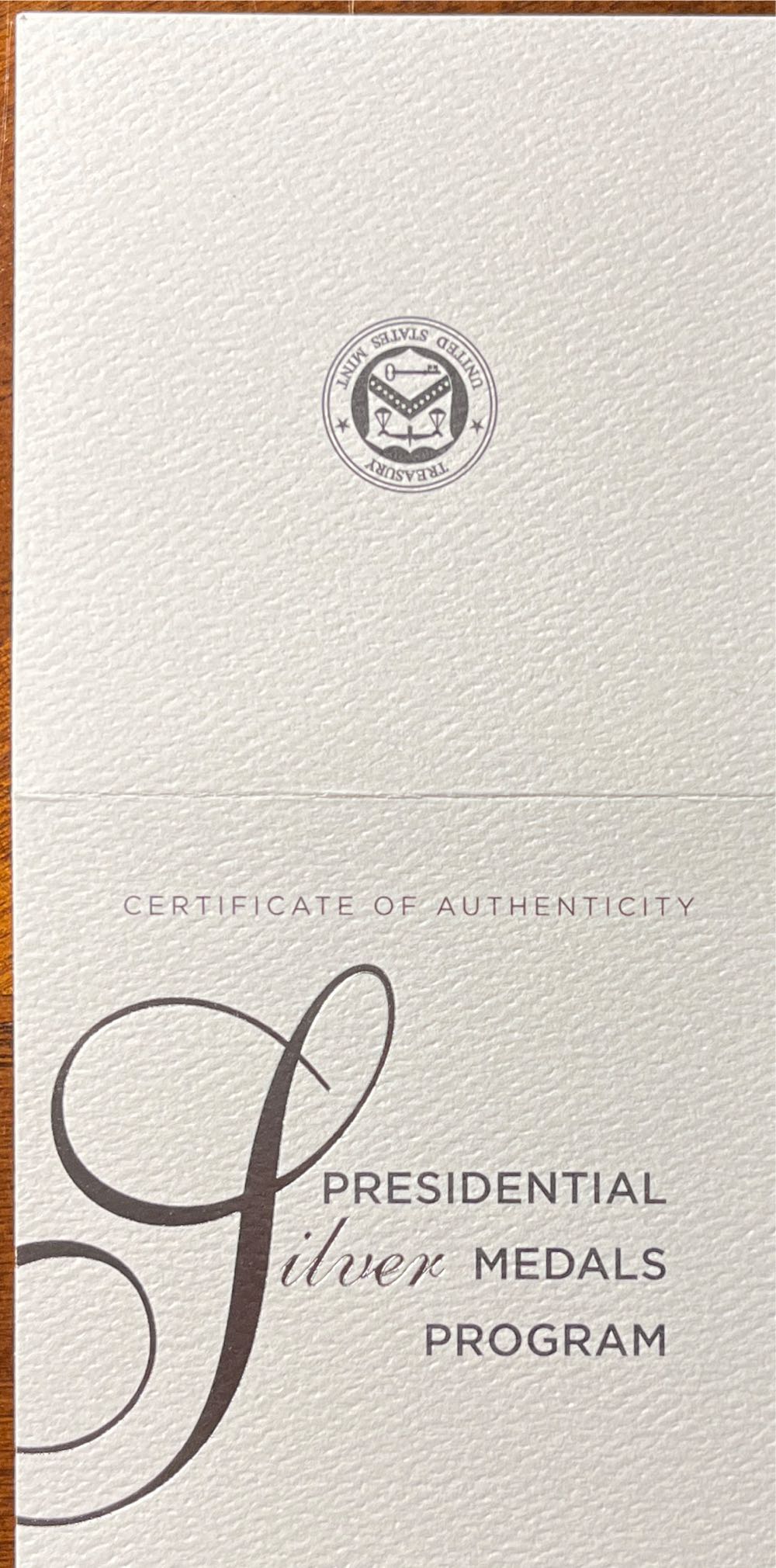 S818 Presidential Silver Medal Ulysses Grant  coin collectible [Barcode 704786261395] - Main Image 4