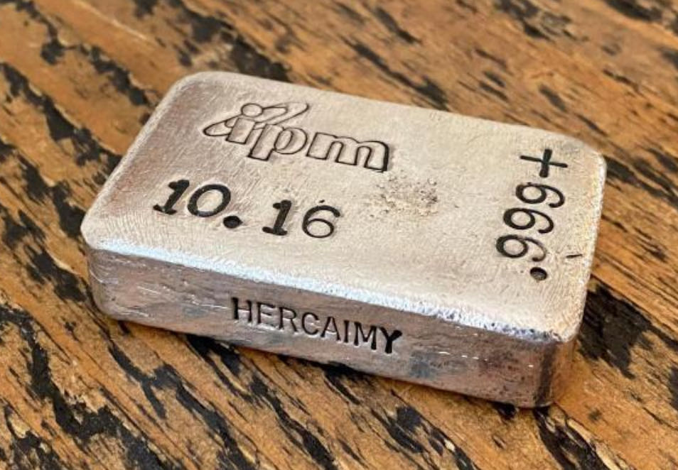 Canadian 2001 Elizabeth II Year Of Volunteers 10 Cent Dime