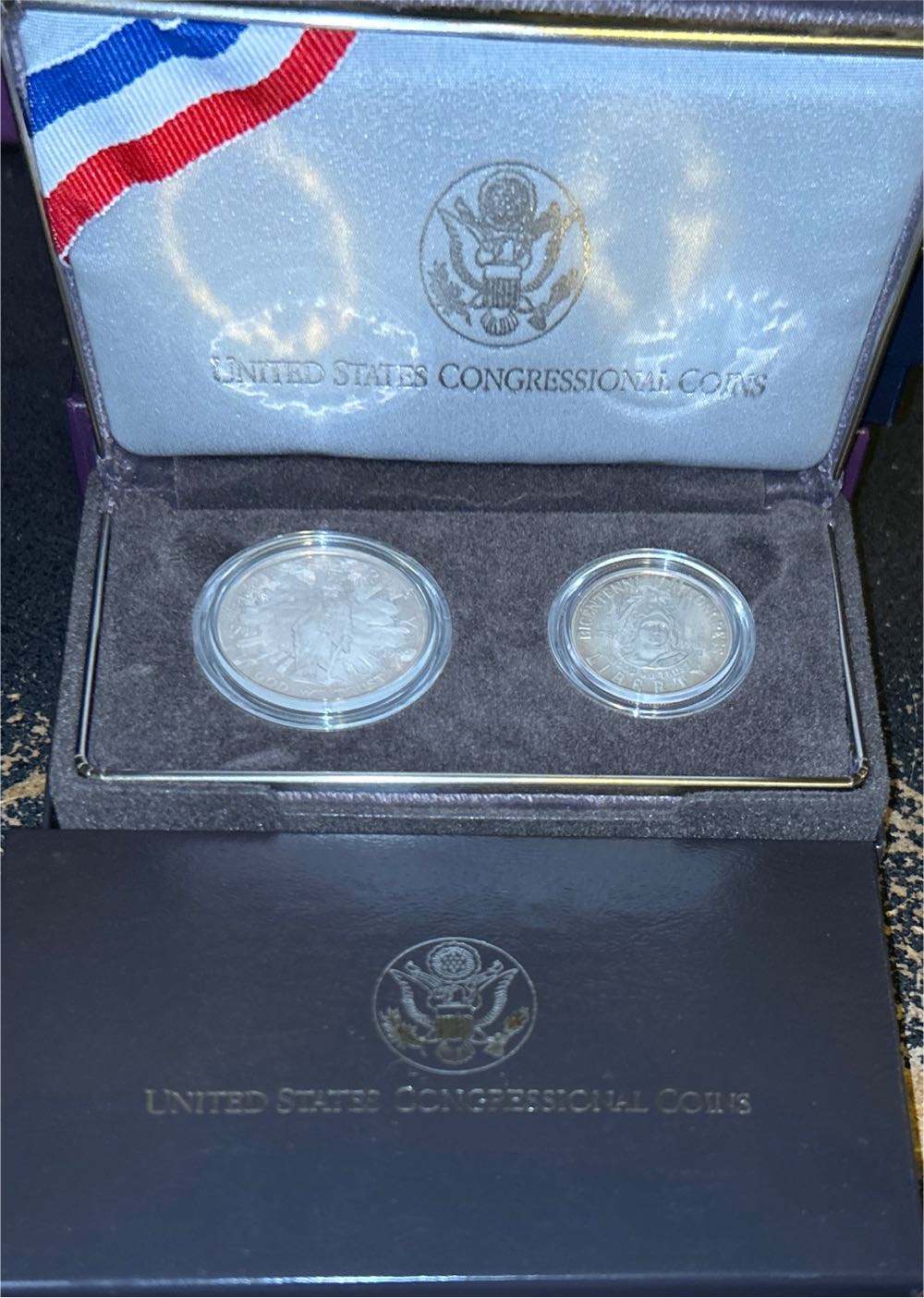 Vintage Style Cast Iron Small Male Lion King Of The Pride Brown Still Piggy Bank