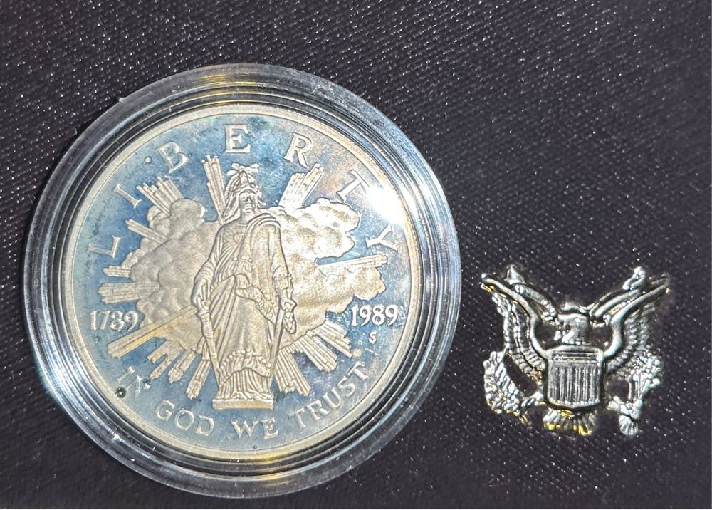 1989 US Congressional Coin Set  coin collectible - Main Image 2