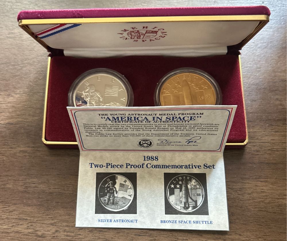 1988 America In Space  coin collectible - Main Image 4