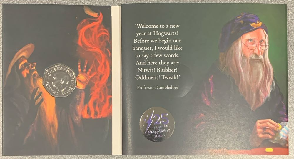 Harry Potter: Professor Dumbledore  coin collectible [Barcode 5026177588238] - Main Image 2