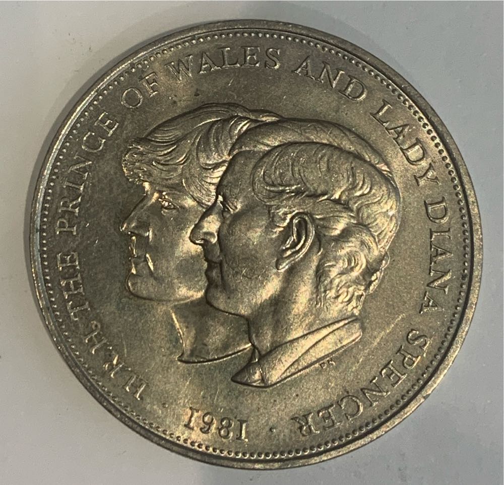 Elizabeth II - 1981 - Crown Charles And Diana  coin collectible - Main Image 2