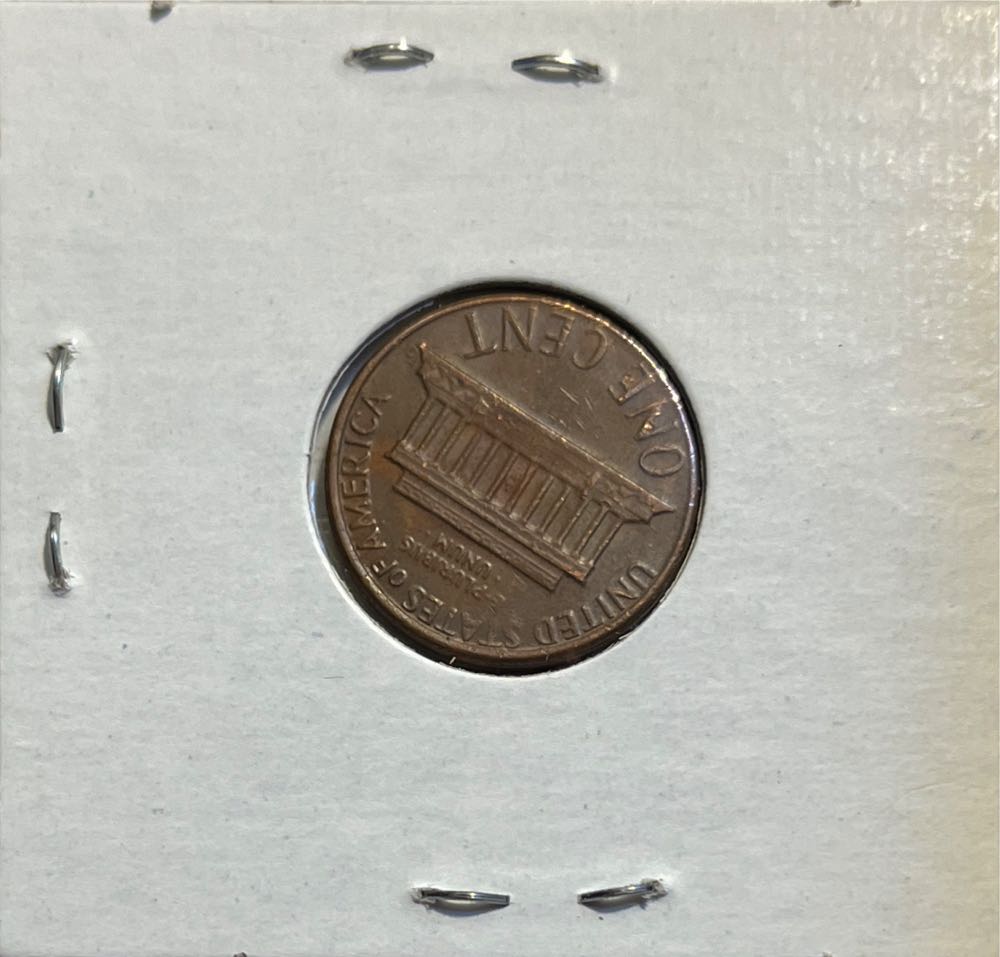 American 1982 D 1 Cent “Lincoln Memorial Cent” Penny  coin collectible - Main Image 2
