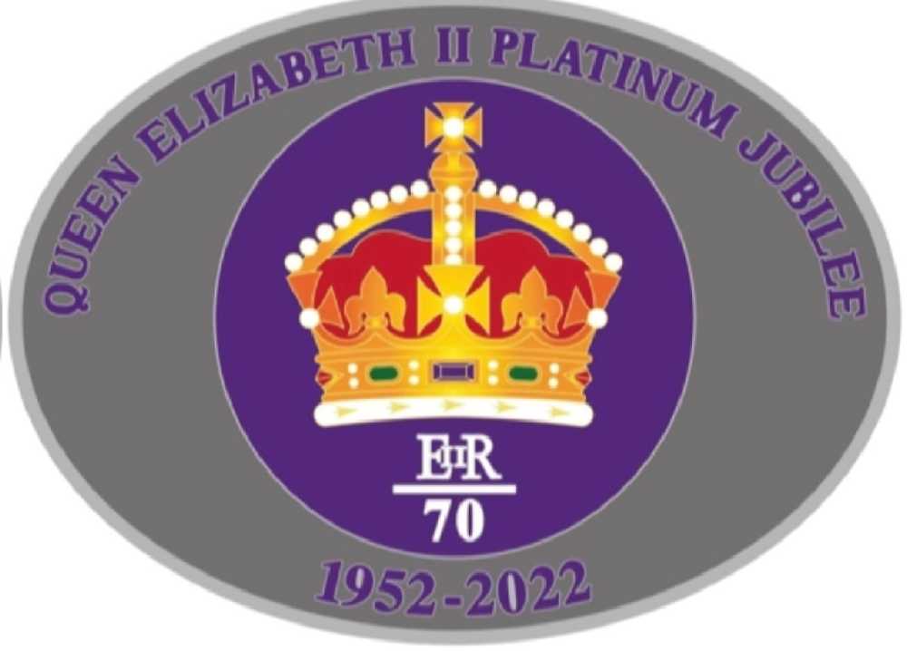 087 + 8 2022 QE2  coin collectible - Main Image 2