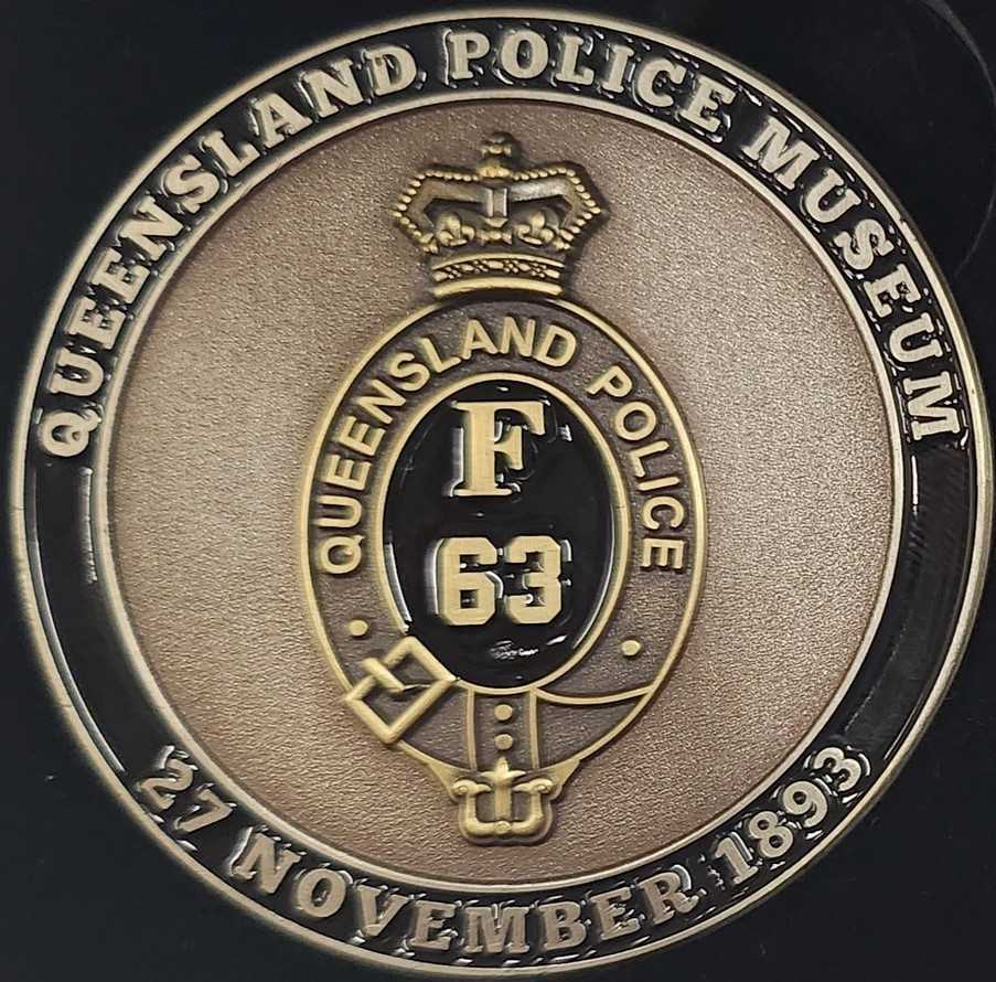 115 2023 QPM 130yrs  coin collectible - Main Image 2