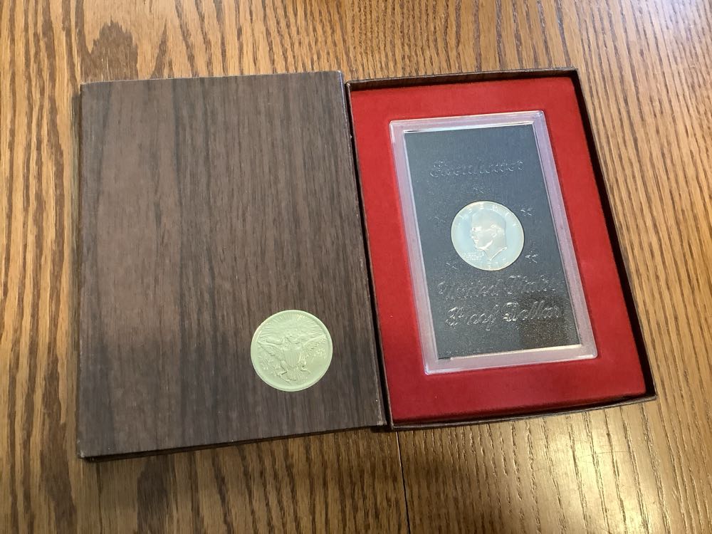 Dollars  coin collectible - Main Image 2