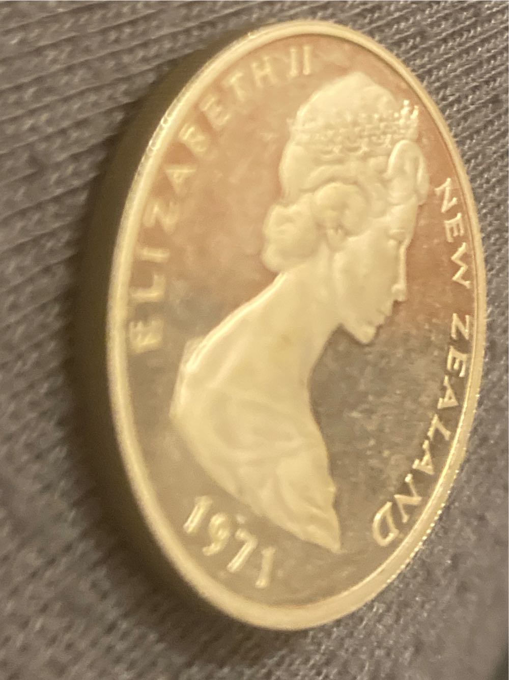 1971 Elizabeth II New Zealand 20 Silver Coin  coin collectible - Main Image 3