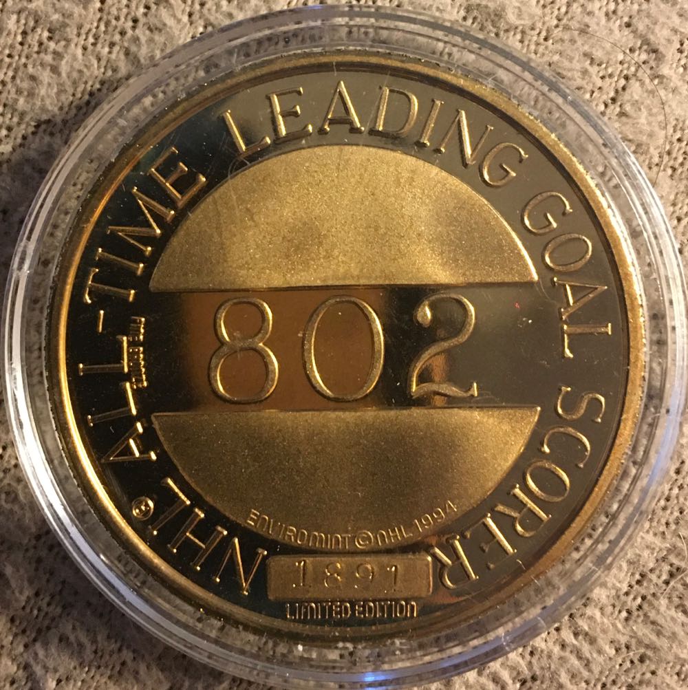 Various Sports - Wayne Gretzky 802 Goals Bronze  coin collectible - Main Image 2