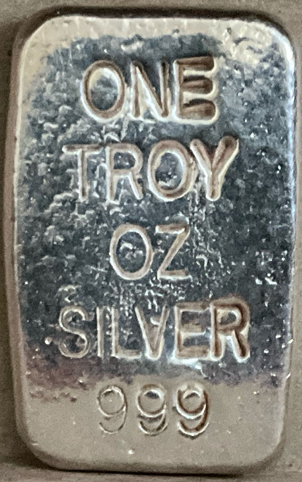 Wolf 1oz Hand Pour  coin collectible - Main Image 2