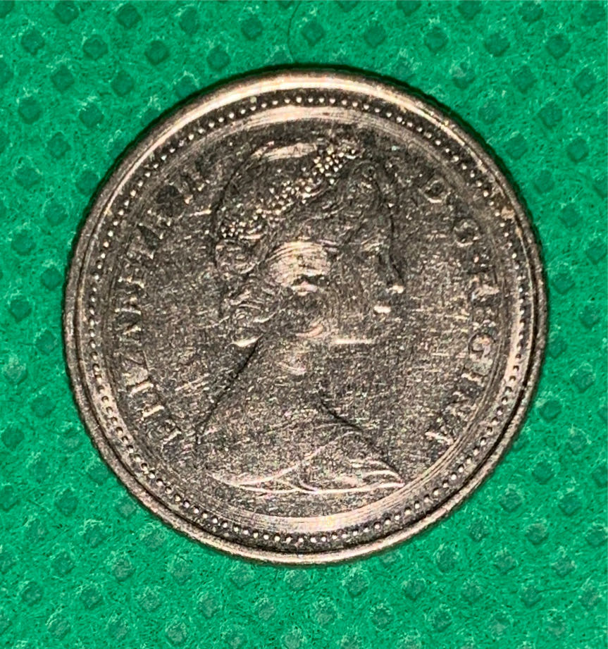 10 Cents - Elizabeth II (2nd portrait modified)  coin collectible - Main Image 2