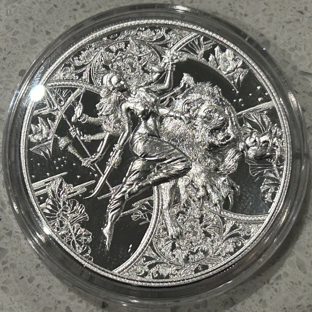 Elvira Collector Coin