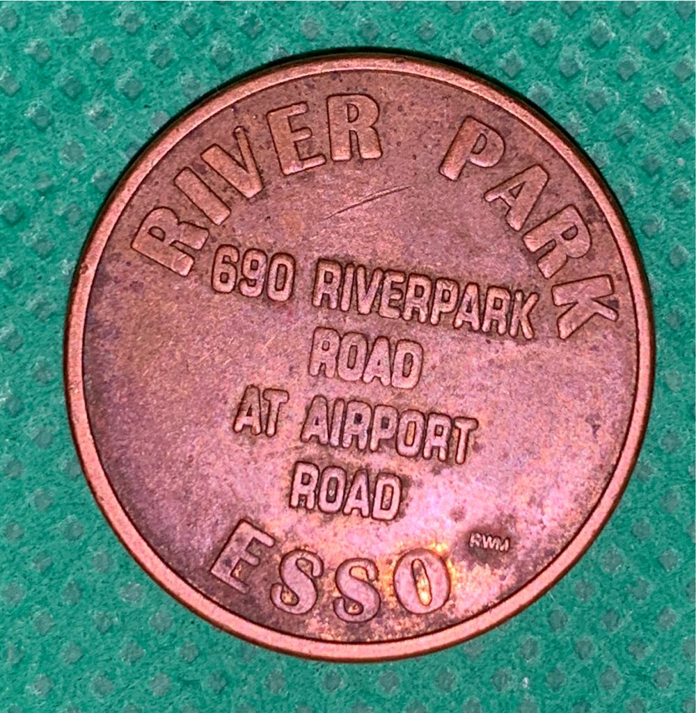 Car Wash Token - River Park Esso  coin collectible - Main Image 2