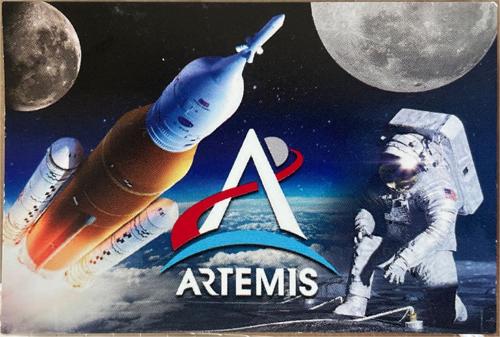 One Dollar: NASA Artemis  coin collectible - Main Image 3
