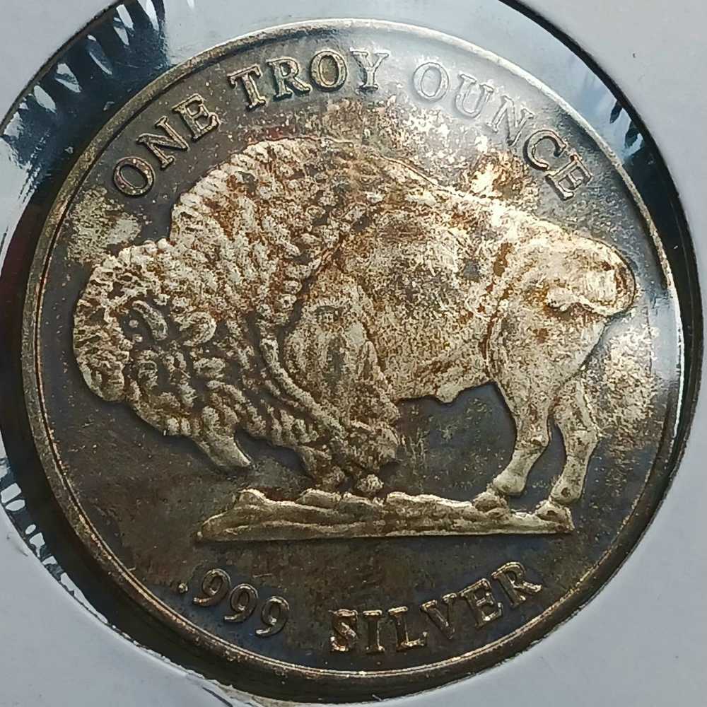 Bullion Private Mint :  1oz .999 Fine Silver Indian / Buffalo Art Round  coin collectible - Main Image 2
