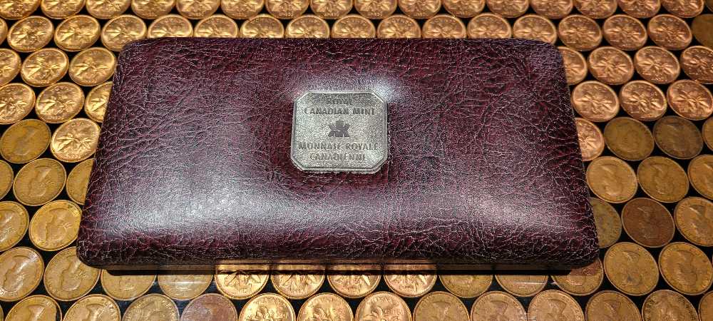 1998 90th Anniversary Proof Coin Set  coin collectible - Main Image 3