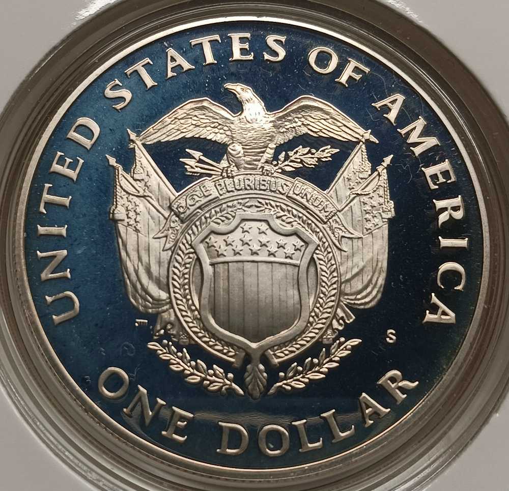 Mint Products : 2001 U.S Capitol Commemorative Proof Silver Dollar  coin collectible - Main Image 2