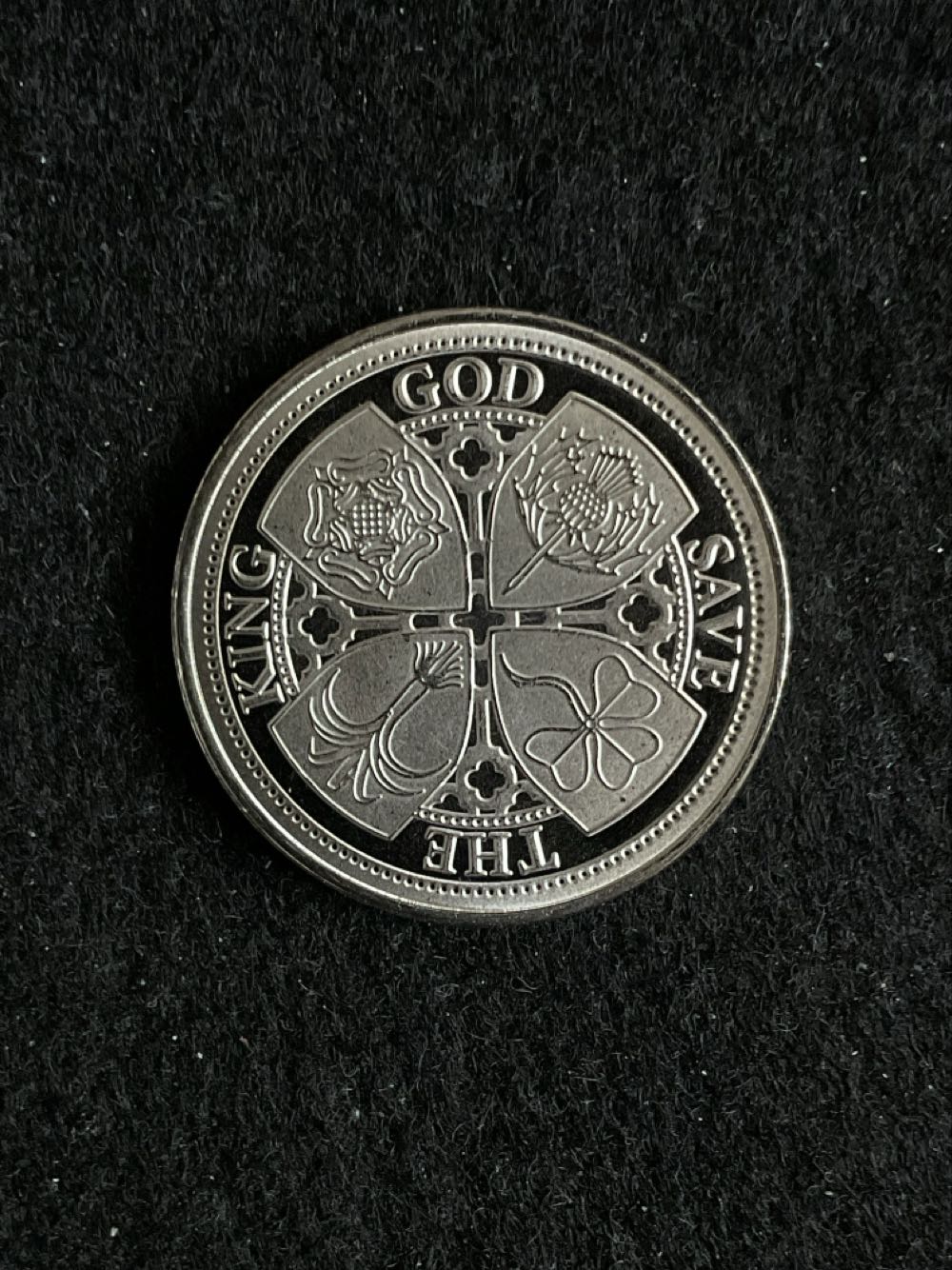 Long To Reign Over Us Commemorative Medal  coin collectible - Main Image 2