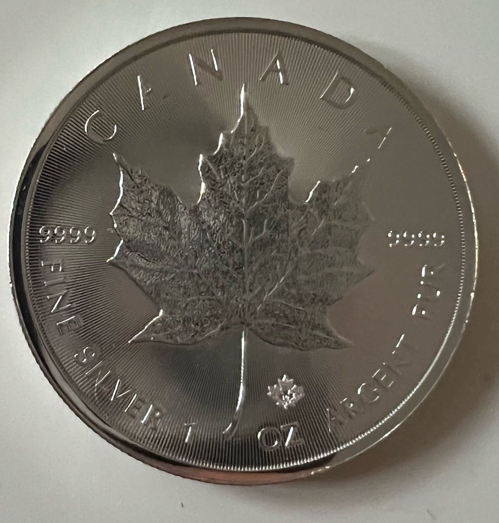 Maple Leaf  coin collectible - Main Image 3