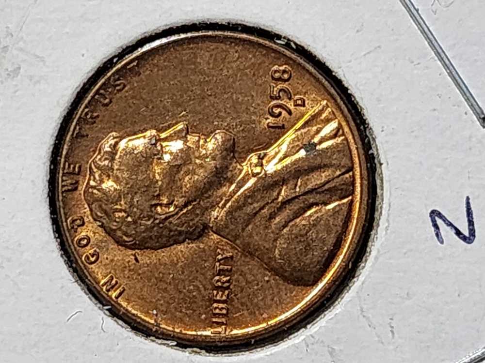 Mr. B e a n Chase: P o p ! Tv Vinyl Figurine Bundle With 1 Compatible ’toysdiva’ Graphic Protector 592-24495 B A