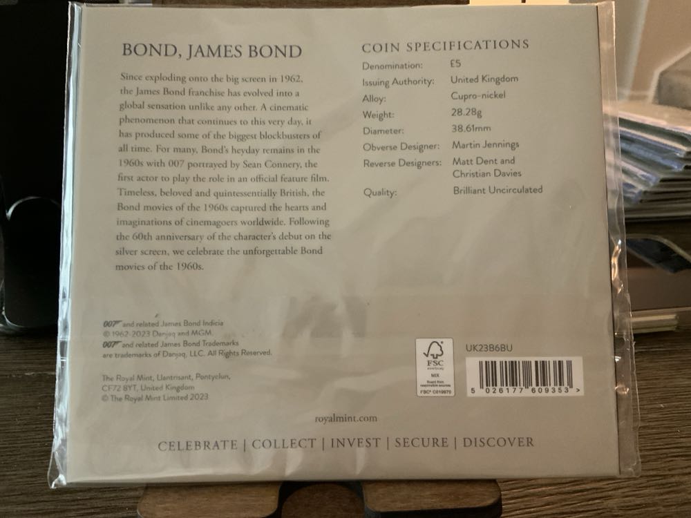 James Bond 007 Six Decades  coin collectible [Barcode 5026177609353] - Main Image 2