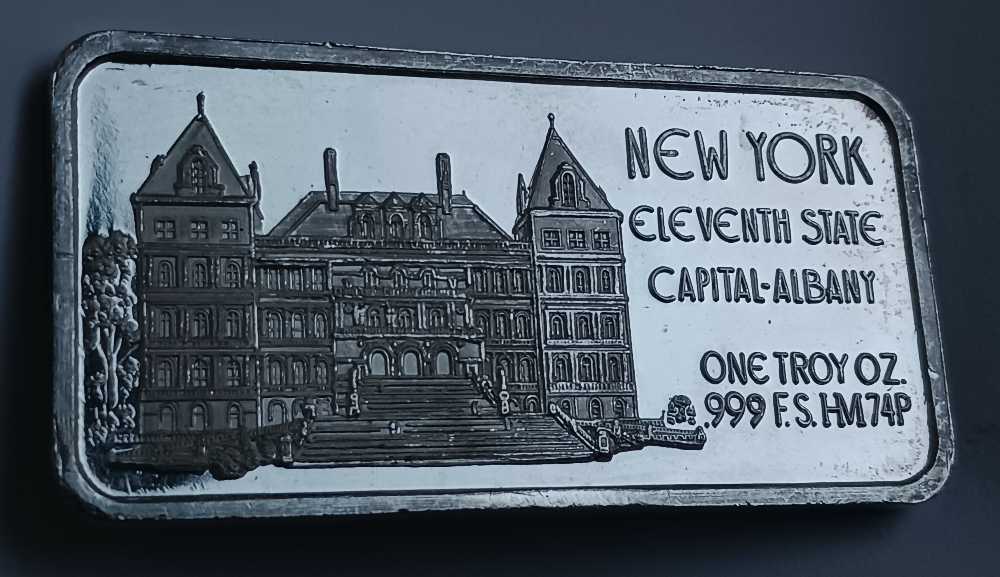 Bullion Private Mint : 1974 NEW YORK Statue of Liberty Hamilton Mint 1oz 999 FINE Silver bar   coin collectible - Main Image 2