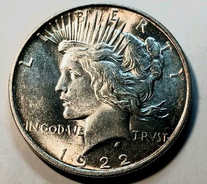 1995 Silver Eagle 8oz Replica